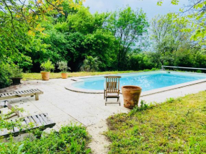 Villa spacieuse à Prailles-La Couarde avec piscine privée 100 m² !